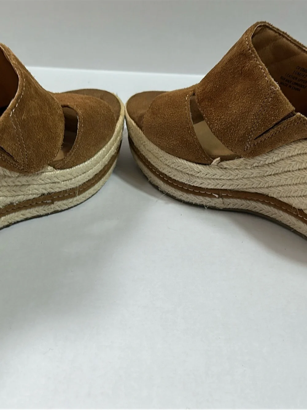 Crown Tan Suede Espadrille Platform Wedge Size 10